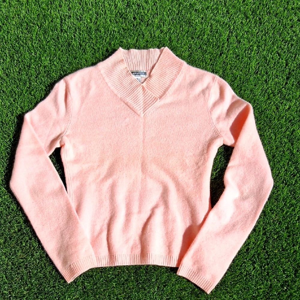Cashmere Women's Pink Sweater. Size XS like new.